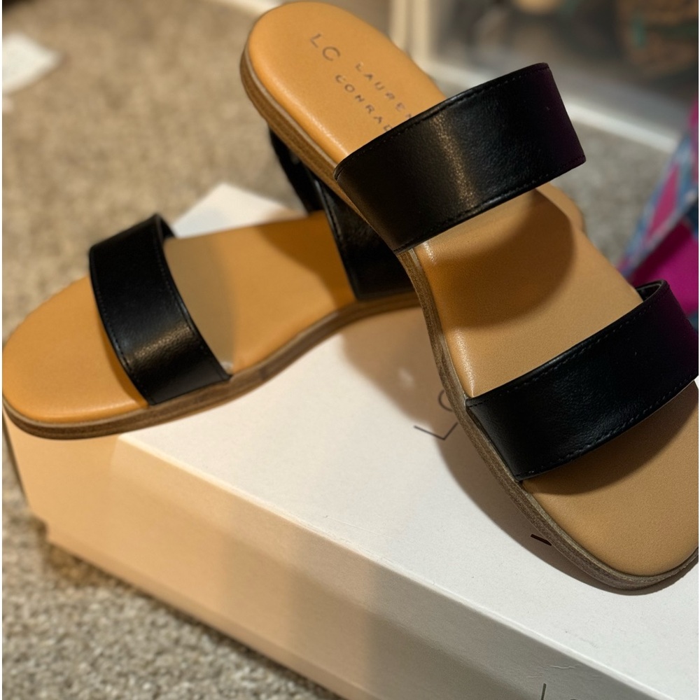 New in box Lauren Conrad women’s sandals
